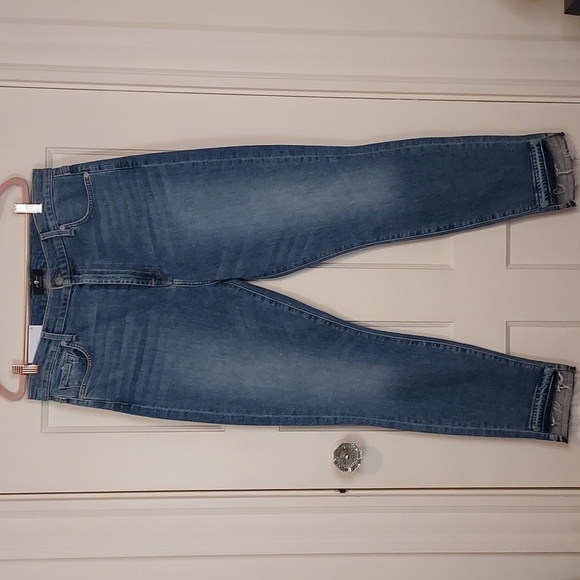 7 For All Mankind The High Waist Ankle Skinny Jeans - Picture 3 of 12